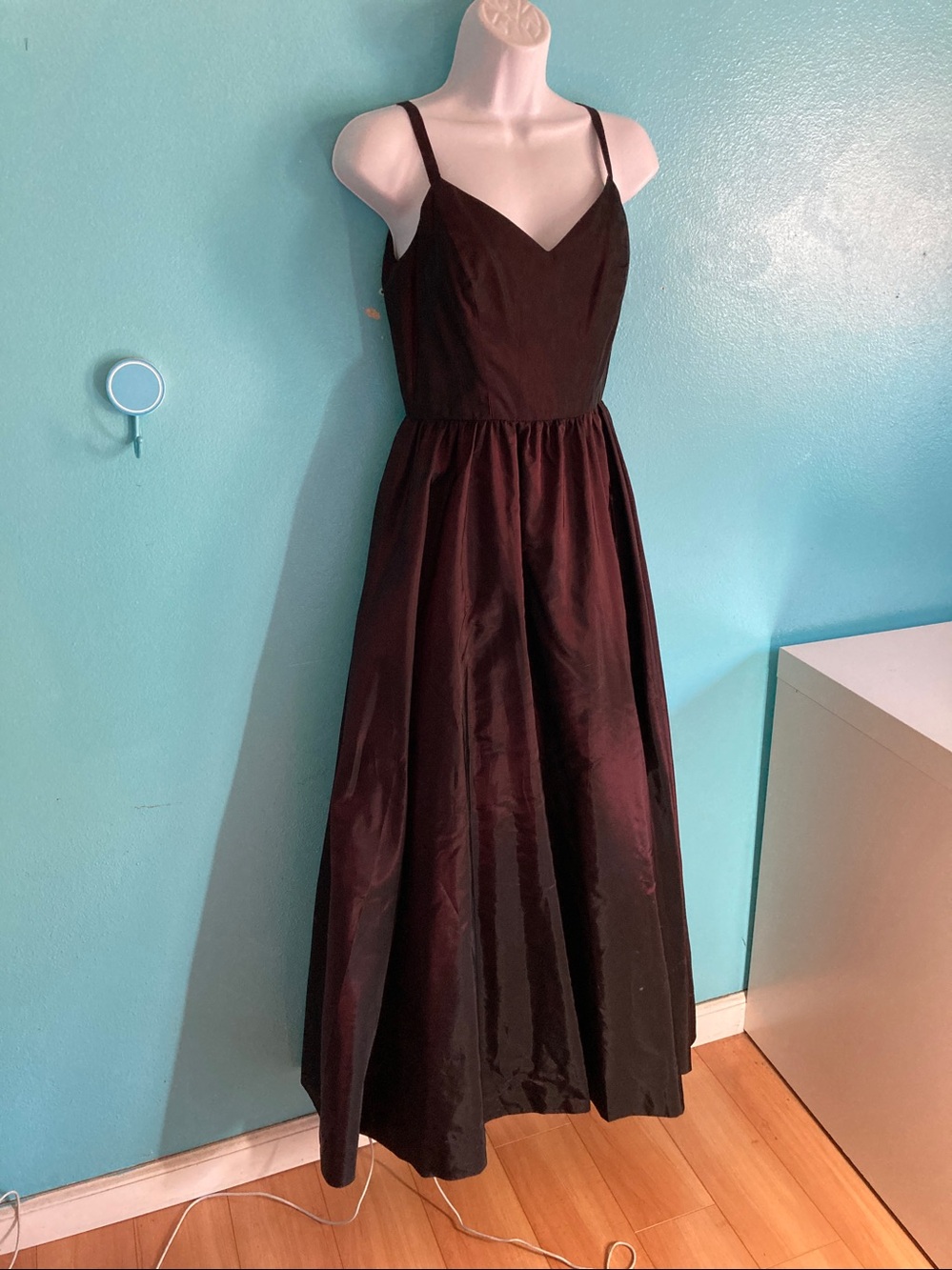 Vintage Cattiva New York Style 74005 Iridescent Formal Evening Gown Fits Size XS